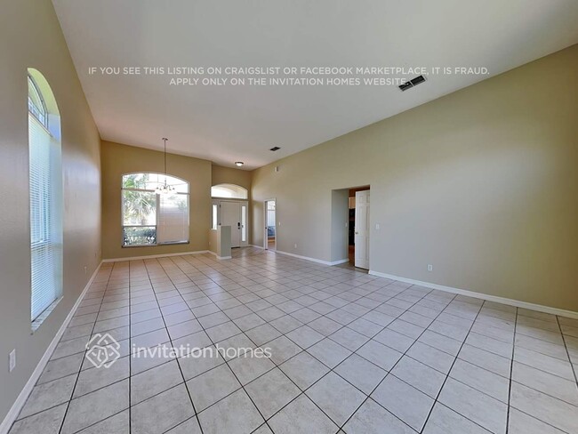 Foto del edificio - 14985 Faversham Cir