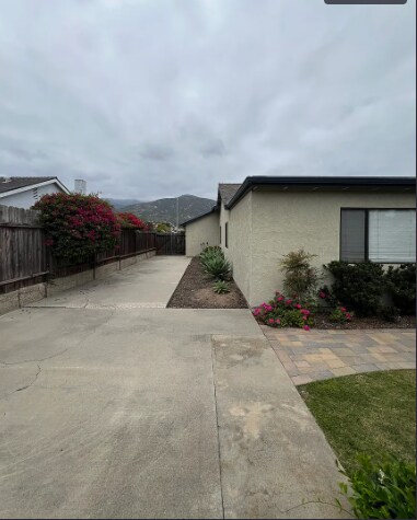Building Photo - 4685 El Carro Ln