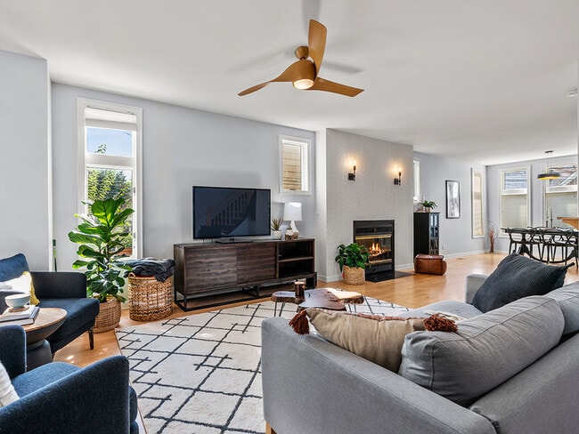 Foto del edificio - 1929 W Henderson St