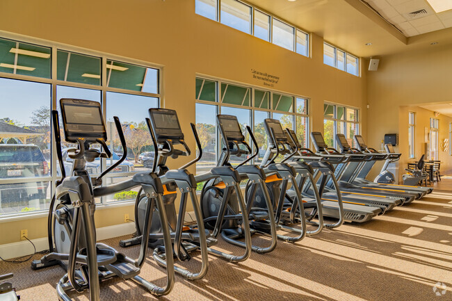 Gimnasio - Lionsgate Townhomes