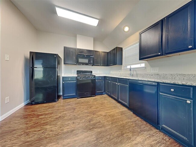 Building Photo - 21426 Wilona Way