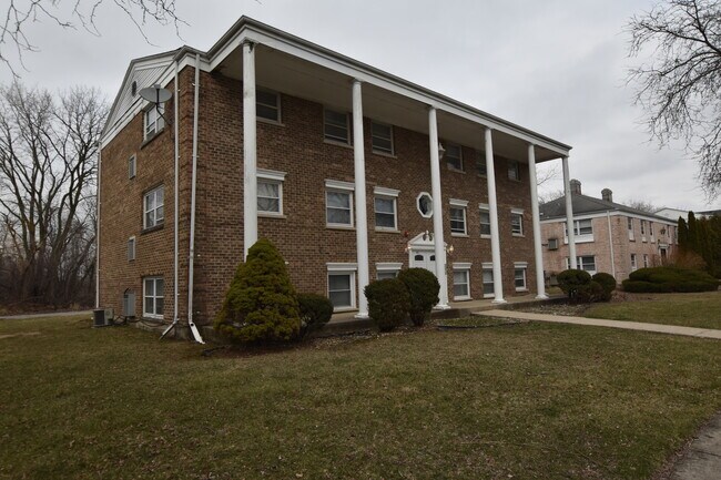 Building Photo - 4052 Charleston Rd