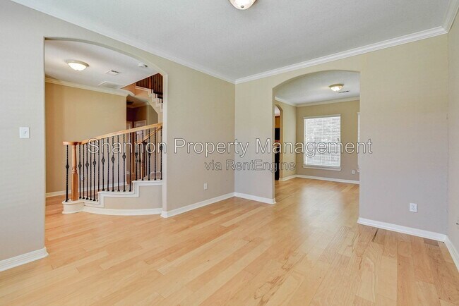 Foto del edificio - 2919 Crest Park Dr