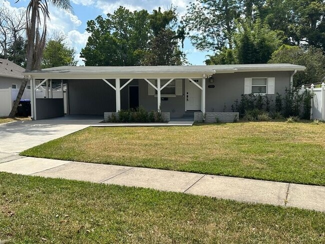 Beautiful 3 bedroom, 2 bath home located i... - Beautiful 3 bedroom, 2 bath home located i...