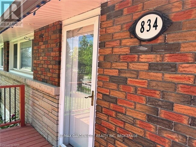 Photo du bâtiment - 834 David St