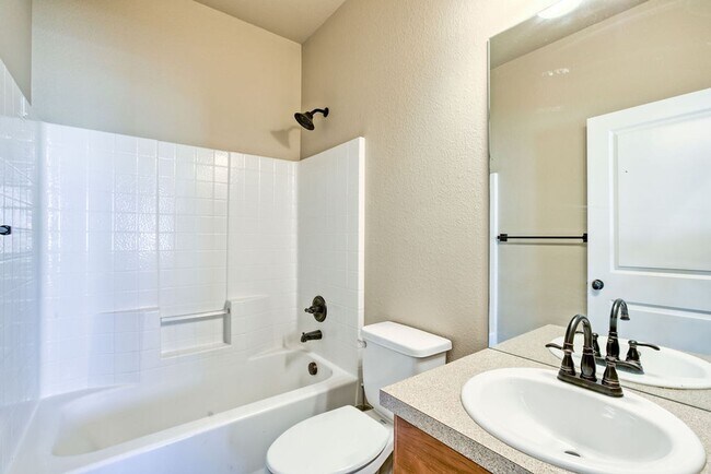 Foto del edificio - 3 Bedroom Ranch in Wellington