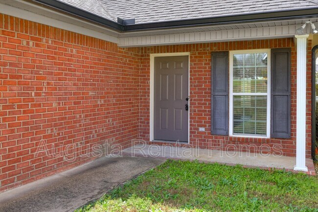 Foto del edificio - 1054 Grove Landing Ln