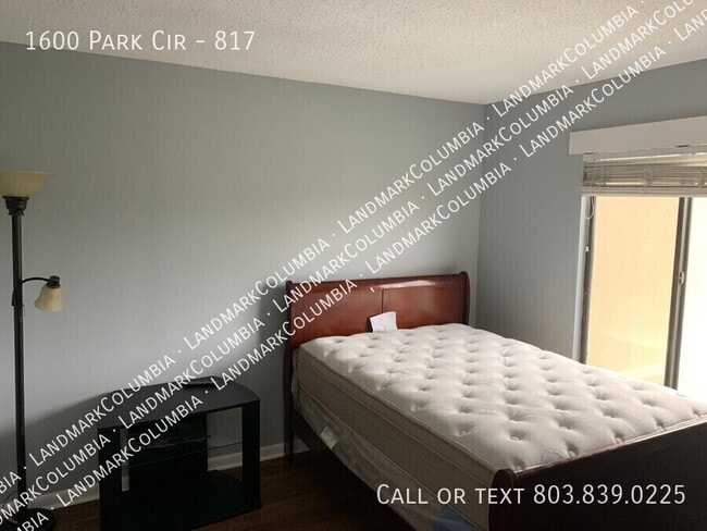 Foto del edificio - 1600 Park Cir