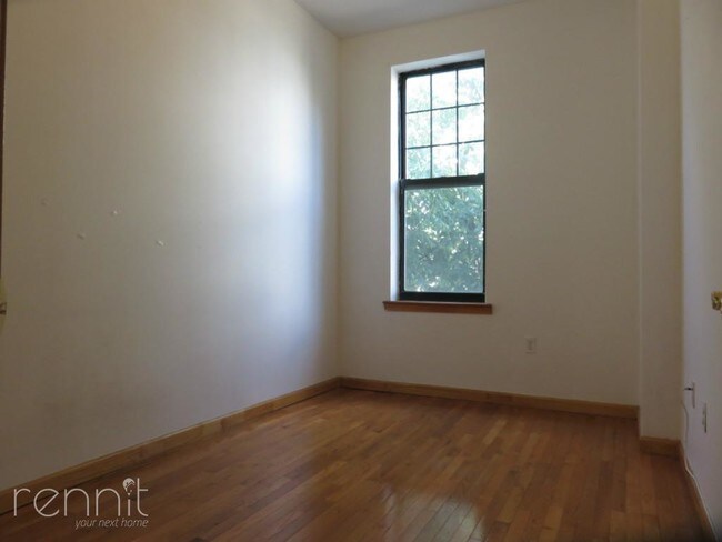 Building Photo - 264 Himrod St