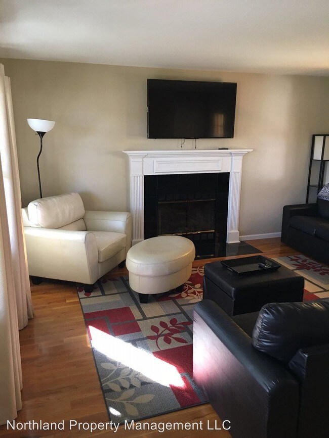 Foto del edificio - 292 N West Silver Lake Rd