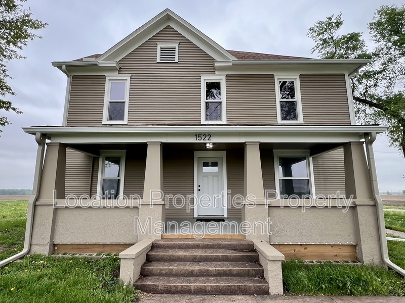 Primary Photo - 1522 E 1850 Rd