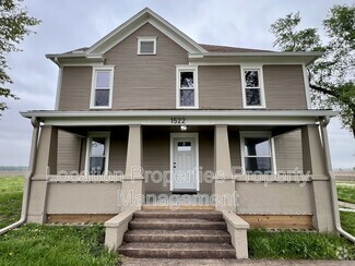 Building Photo - 1522 E 1850 Rd