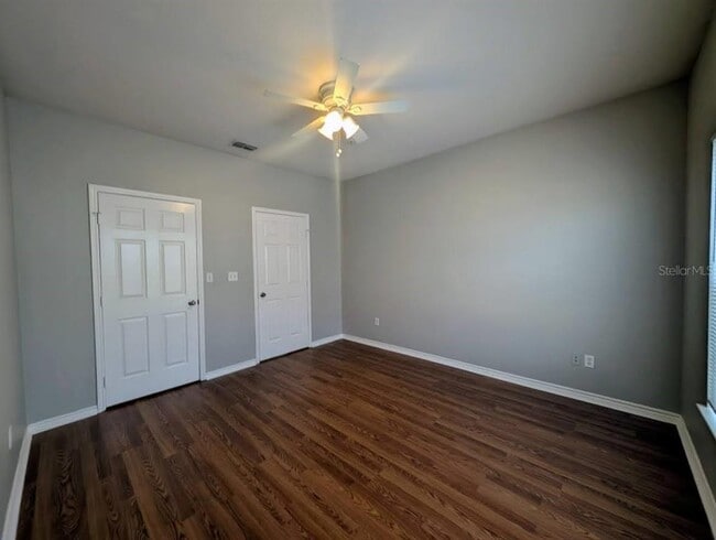Building Photo - 4333 Bayside Village Dr