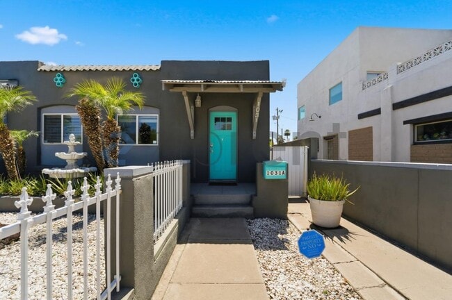 Building Photo - 1031 E Roosevelt St