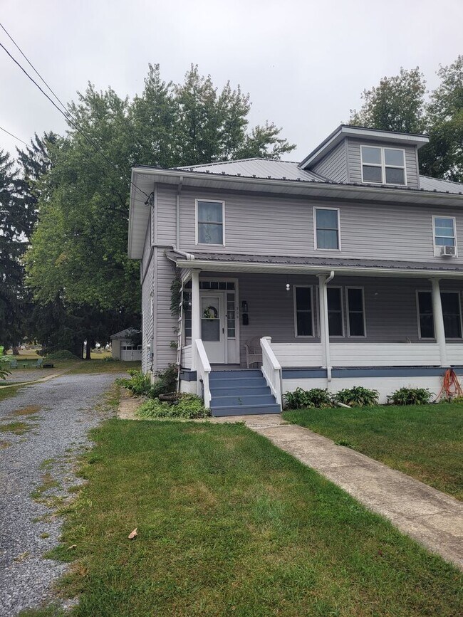 Foto del edificio - 206 Roxbury Rd