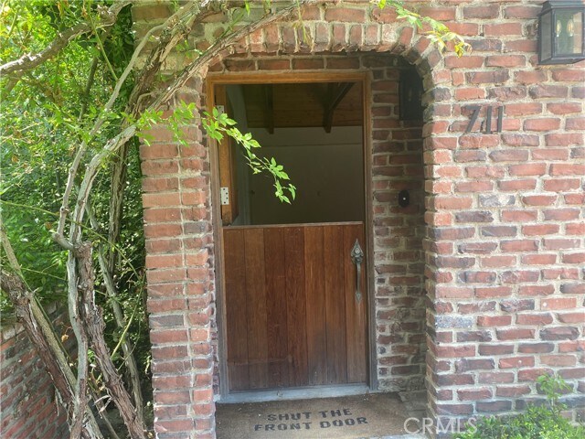Foto del edificio - 711 Jasmine Ave