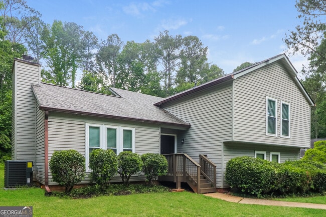 Building Photo - 517 Benson Hurst Dr SW