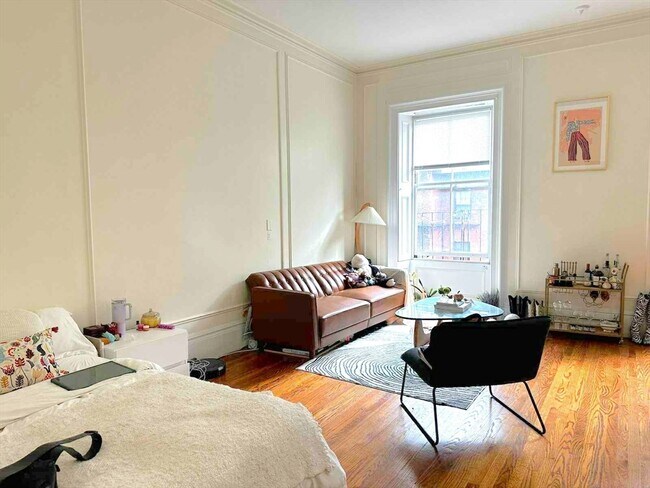 Foto del edificio - 107 Beacon St