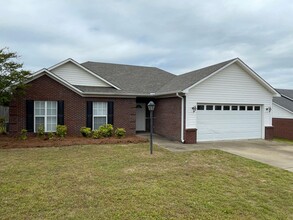 Building Photo - 213 Eagles Nest Ln