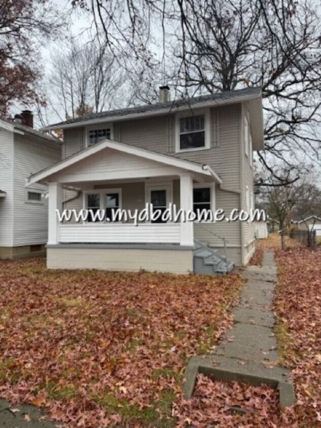 Primary Photo - 3105 Alexander St