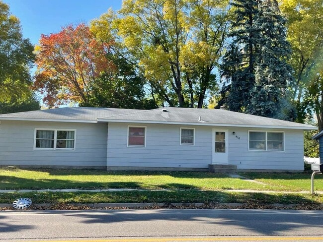 Foto del edificio - 416 Lakeland Dr SE