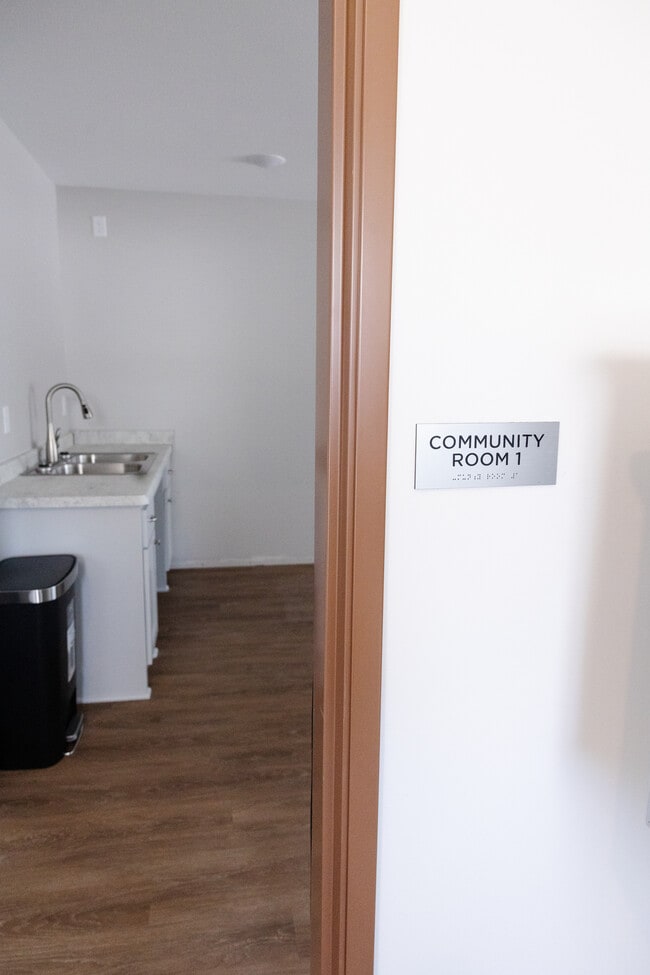 Community/Party Room - 555 Highway 23 E