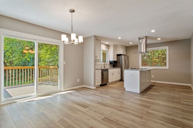 Kitchen with doors to deck - 4707 Golden Valley Rd