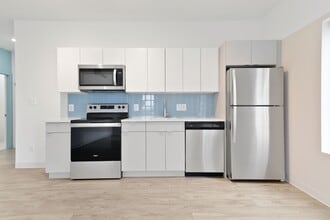 Interior Photo - For Rent: Urban Luxury at 906 Trinity Street – Your City Oasis Awaits!