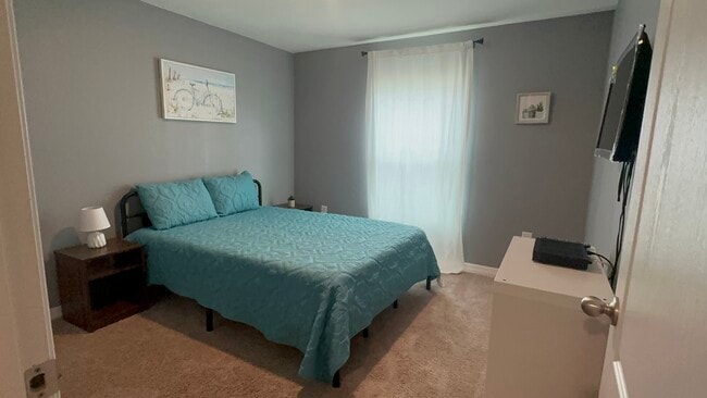 Second bedroom - 414 Rio Grande Ct