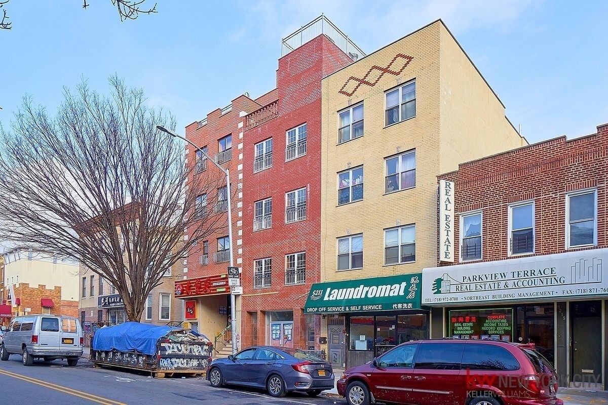 Primary Photo - 5209 7th Ave
