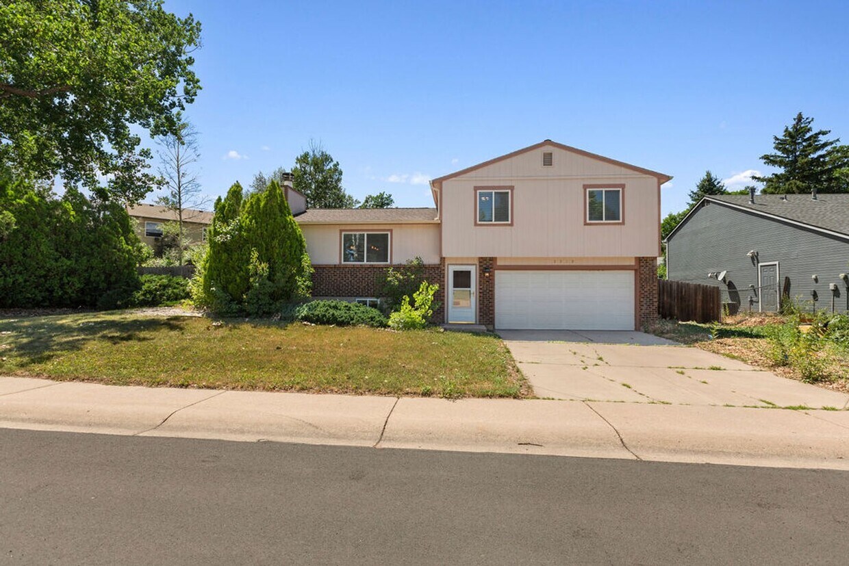 Primary Photo - Charming 3 Bedroom, 2 Bath Home in Fort Co...