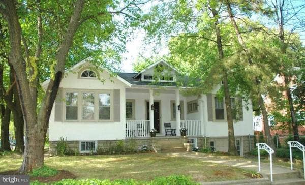 Front Facade - 715 Underwood St NW