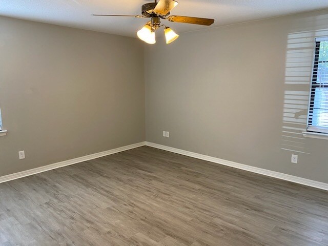 Building Photo - 8706 Grove Cir