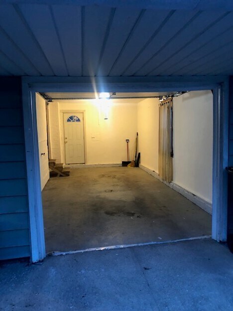 Garage - 19200 Shawnee Rd