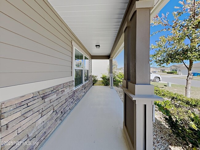 Building Photo - 12502 Itani Wy