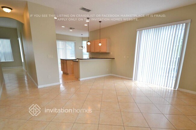 Foto del edificio - 901 Rosinia Ct