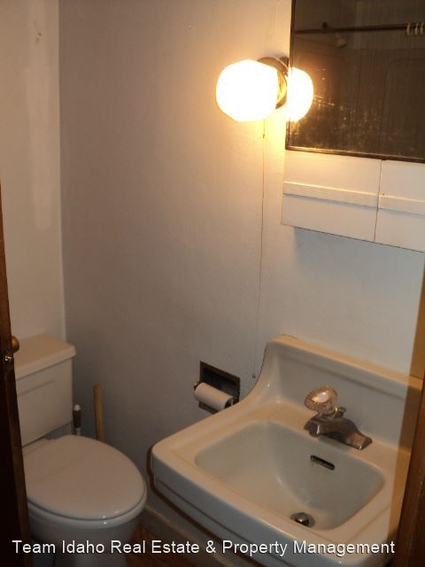 Building Photo - 1 br, 1 bath House - 813 Mabelle Street