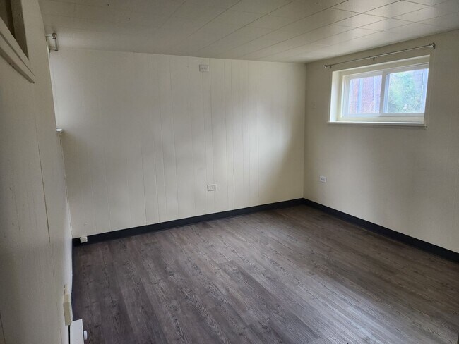 Foto del edificio - Updated Apartment