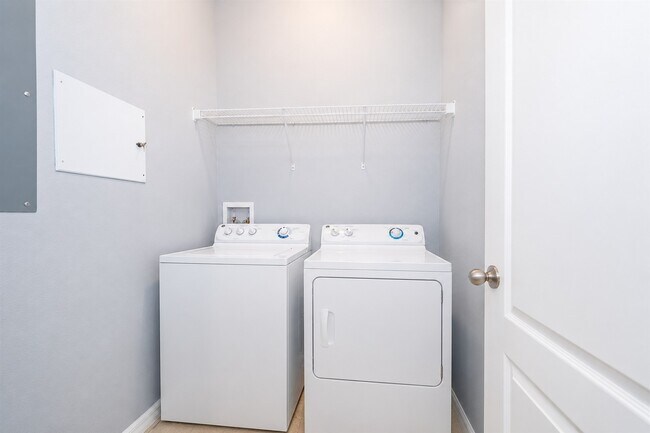Foto del edificio - 7460 Ripplepointe Way