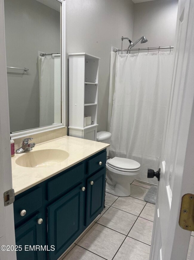 Foto del edificio - 391 Makenzie Ln