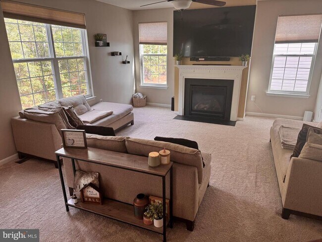 Building Photo - 6906 Lenape Ct