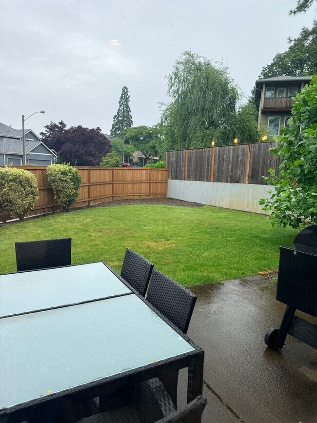 Foto del edificio - Lovely 4 Bedroom Home in Philomath
