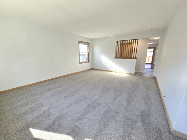 Building Photo - 5626 N Menard Ave