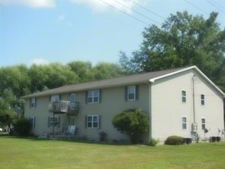 Primary Photo - 300 E 12th St