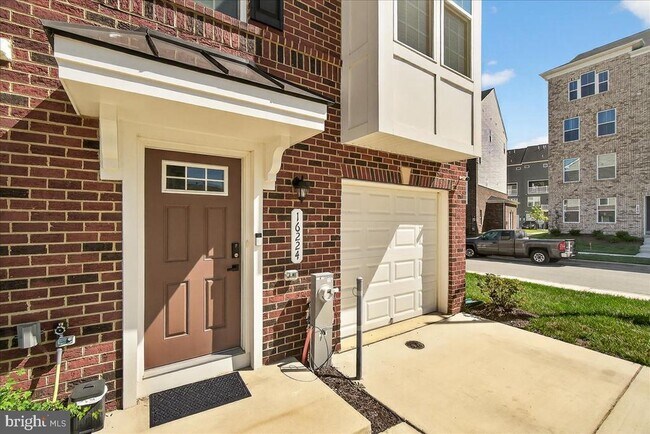 Building Photo - 16224 Bright Star Wy