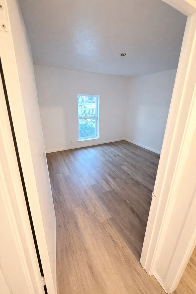 Foto del edificio - Remodeled 2BR Home w/ Fenced Yard – Only $1,495