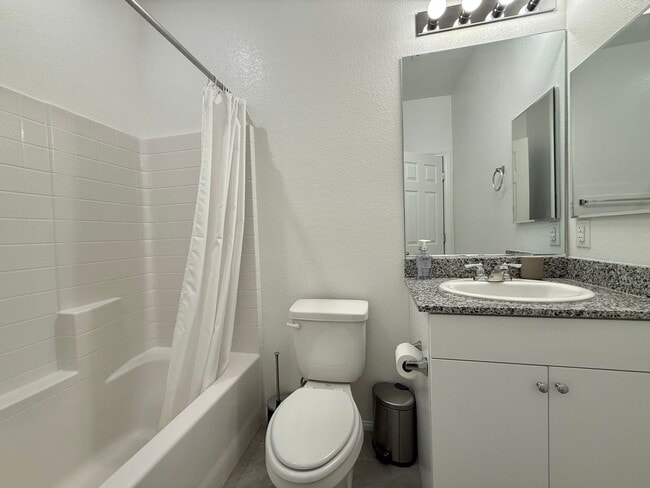 Foto del edificio - Beautiful 3bd/3bath home