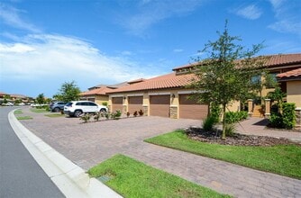Building Photo - 13737 Messina Loop