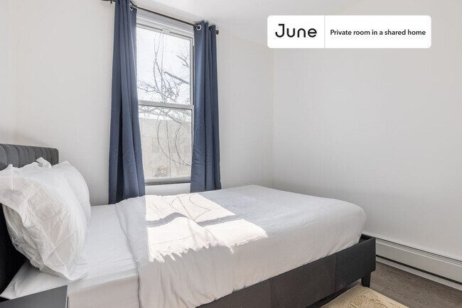 Foto del edificio - Room in Shared 4 bed/2 bath home