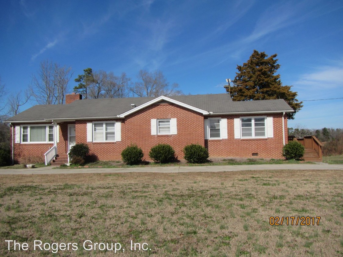 Primary Photo - 4290 Stagecoach Rd